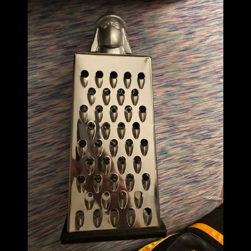 NEW (NO BOX) - TMNT -Ninja Turtles- “The Shredder” CHEESE SHREDDER!